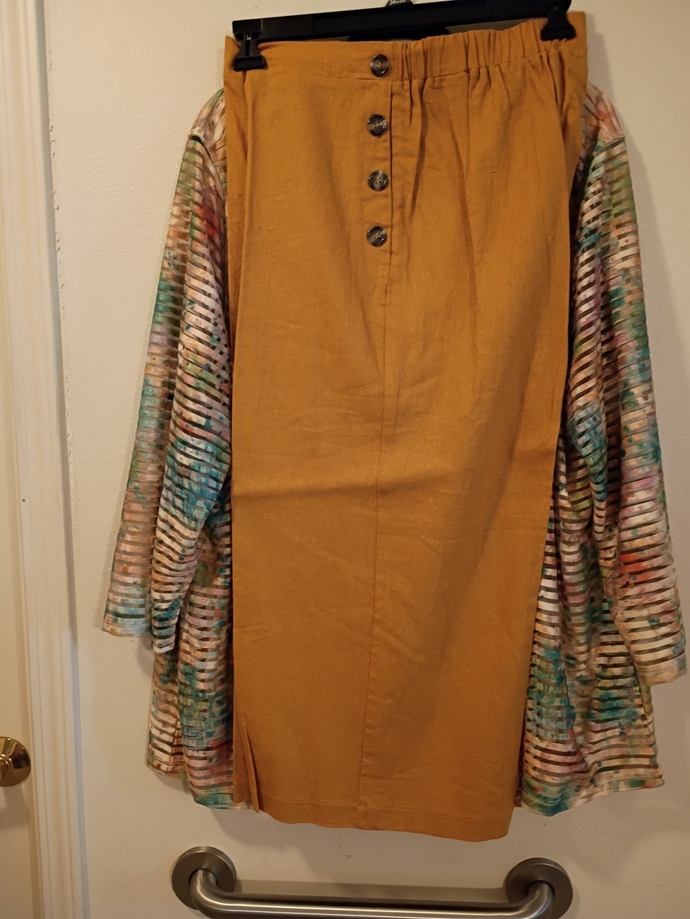 JohnPaulRichard Rust-Toned Linen Capris